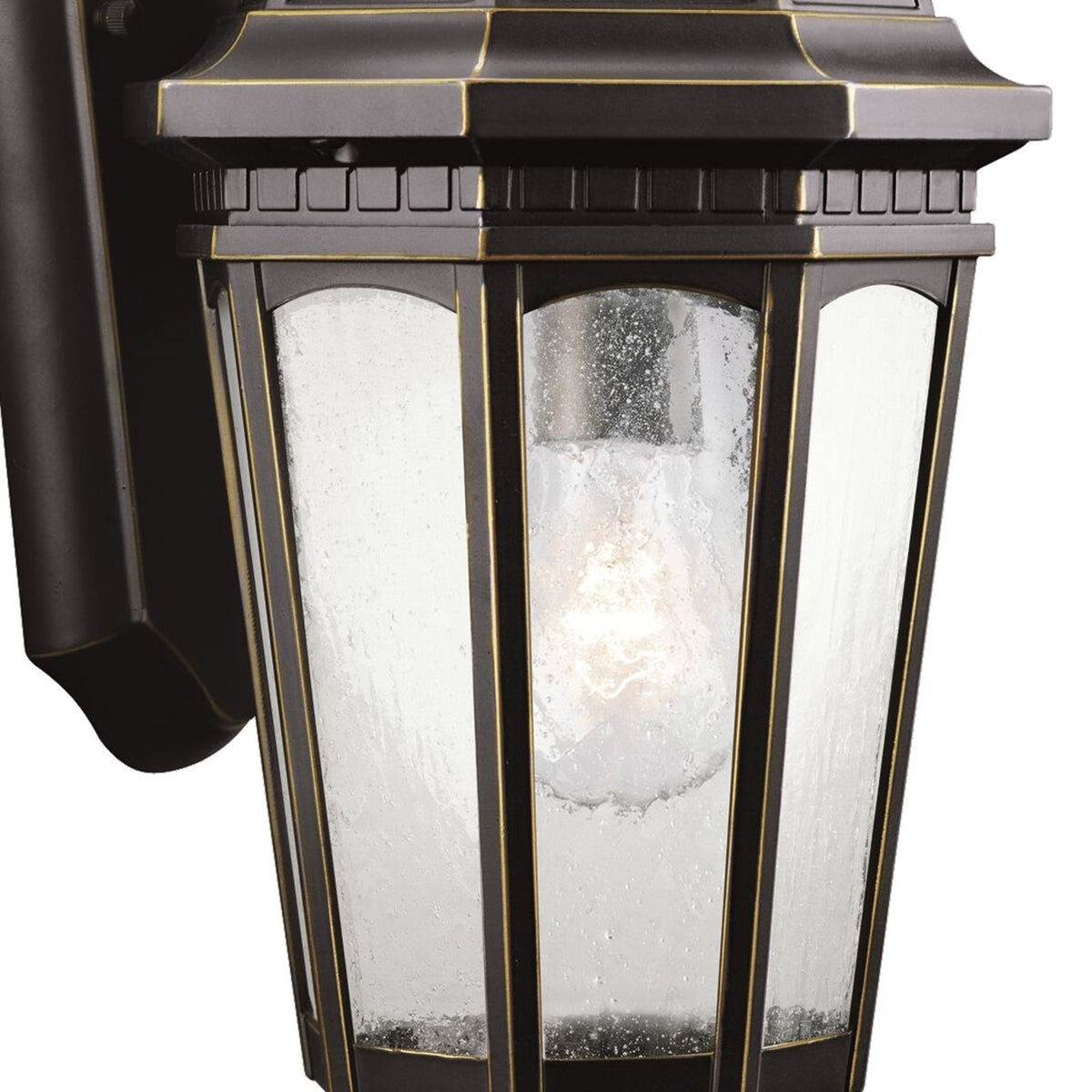 Kichler Courtyard 1-Light Outdoor Wall Lantern | Traditional Rubbed Bronze and Clear Seeded Glass | Covered Patios & Porches | Model 9032RZ
