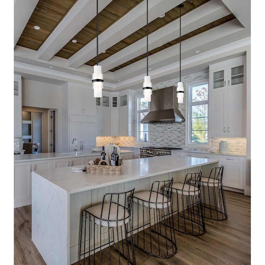 1 Light 6.50" Pendant, Black