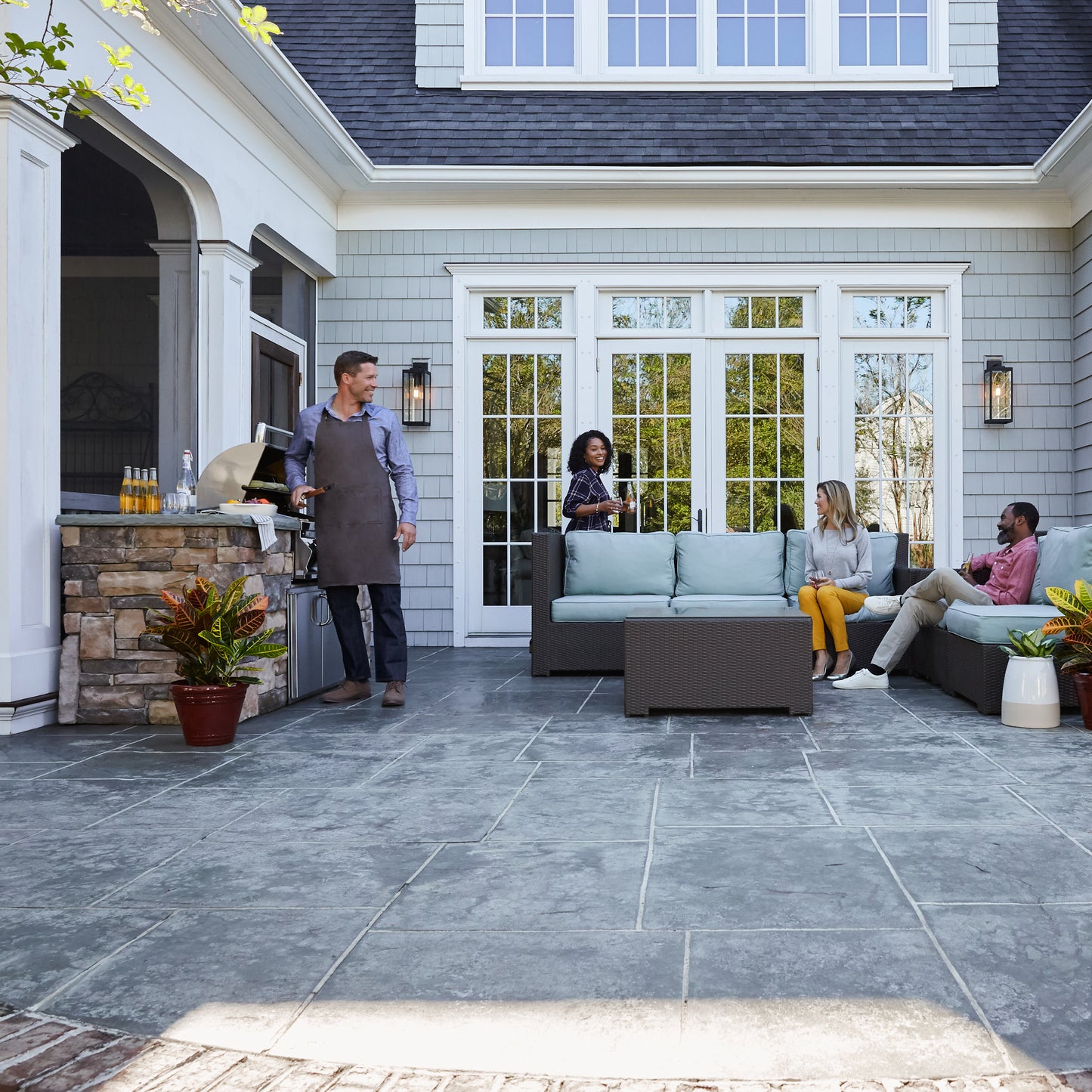 Outdoor Wall Lantern