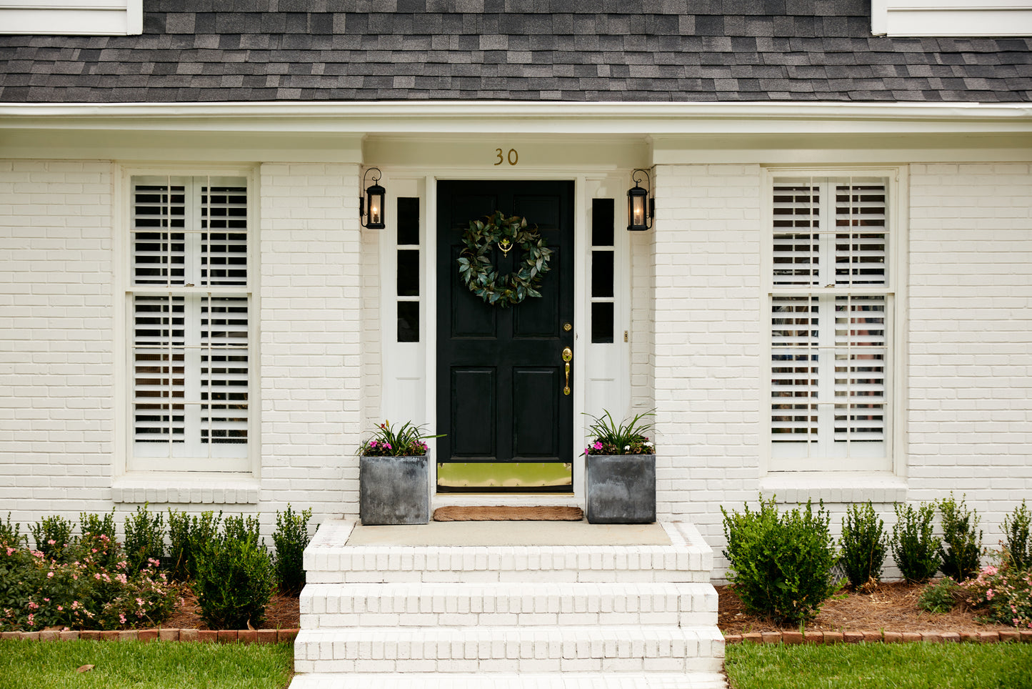 Outdoor Wall Lantern