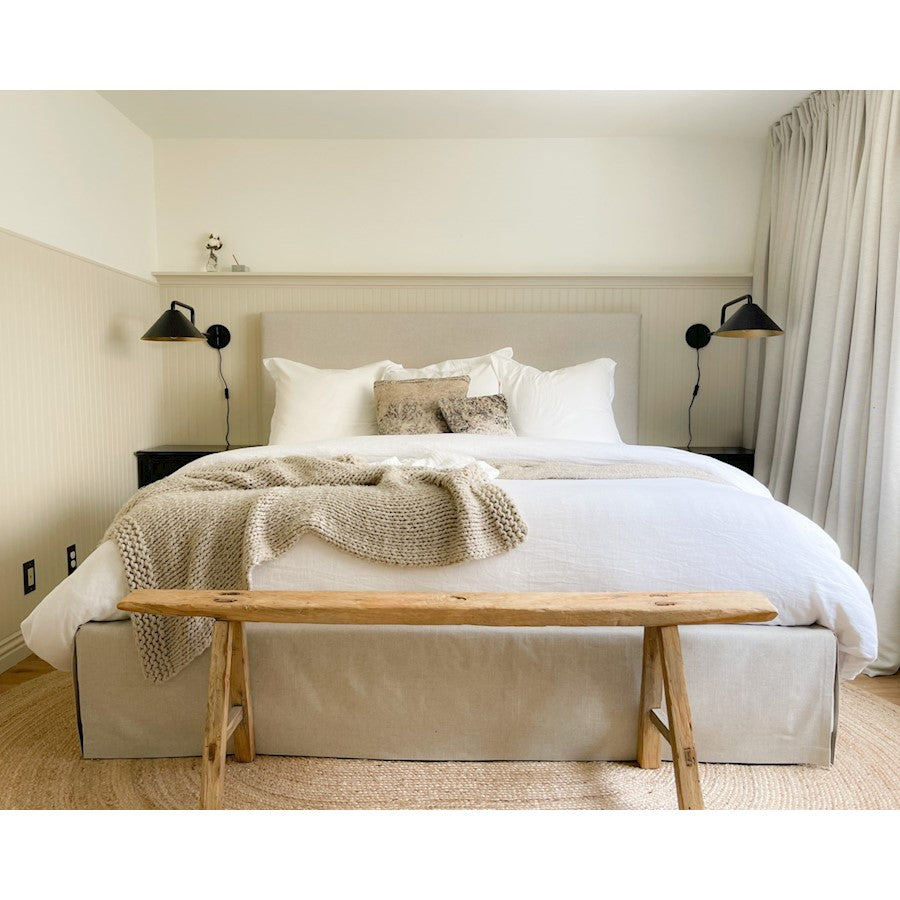 1 Light Plug-In Wall Sconce