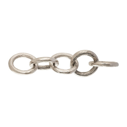 Atlas Lighting Loop Chain 19in Sculpture | Textured Silver Metal | Modern & Contemporary Decor | 19 x 5.5 x 3 in | Model AC11448-01