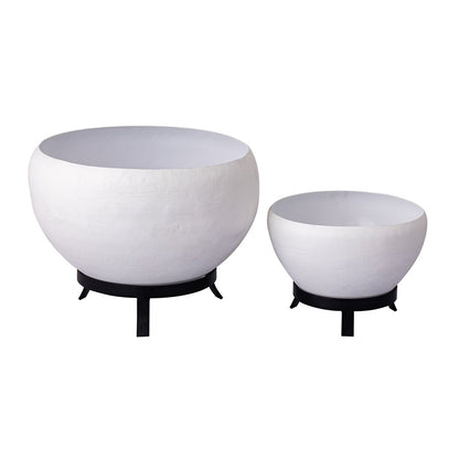 Atlas Lighting Teris Planter Set of 2 | Plaster White Metal with Aged Black Base | Patio & Entryway Decor | 17.5 x 17.5 x 13 in | Model AC11634-01S
