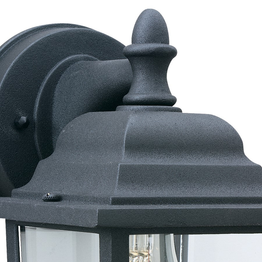 Atlas Lighting Hawthorne 8.5in 1-Light Outdoor Sconce | Traditional Black and Clear Glass | Entryway & Porch | 5.5 x 6.5 x 8.5 in | Model OL11152-BK