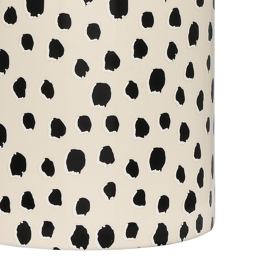 Atlas Lighting Signe 26in 1-Light Table Lamp | Cream Earthenware and White Fabric Shade | Living Room & Bedroom | 15 x 15 x 26 in | Model PL11104-CR