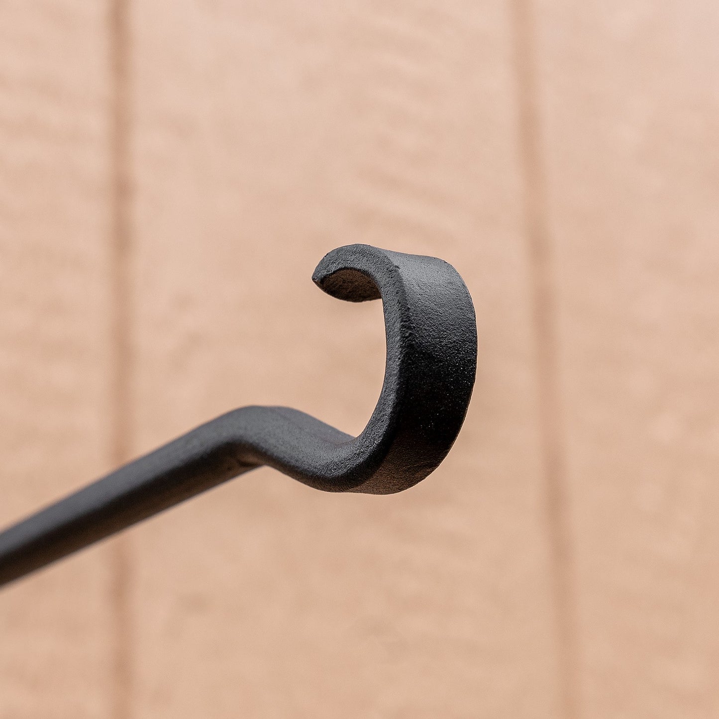 ACHLA Straight Leaf Wall Bracket 2-Pack | Black Powdercoat Wrought Iron | Entryway & Patio Hook | 15.5 x 2.75 x 5 in | Model B-102-2
