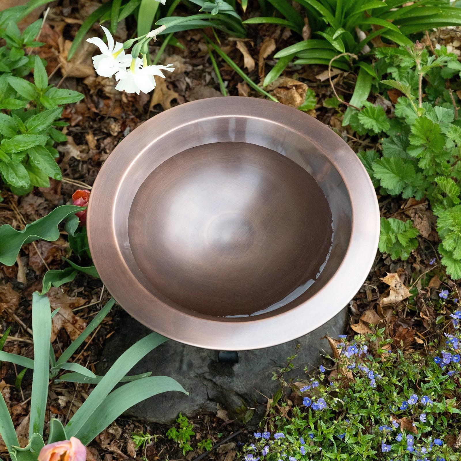 ACHLA Classic II Birdbath with Tripod Stand | Antique Copper Brass Bowl and Black Wrought Iron Base | Garden & Patio Bird Bath | Model BB-05-TR