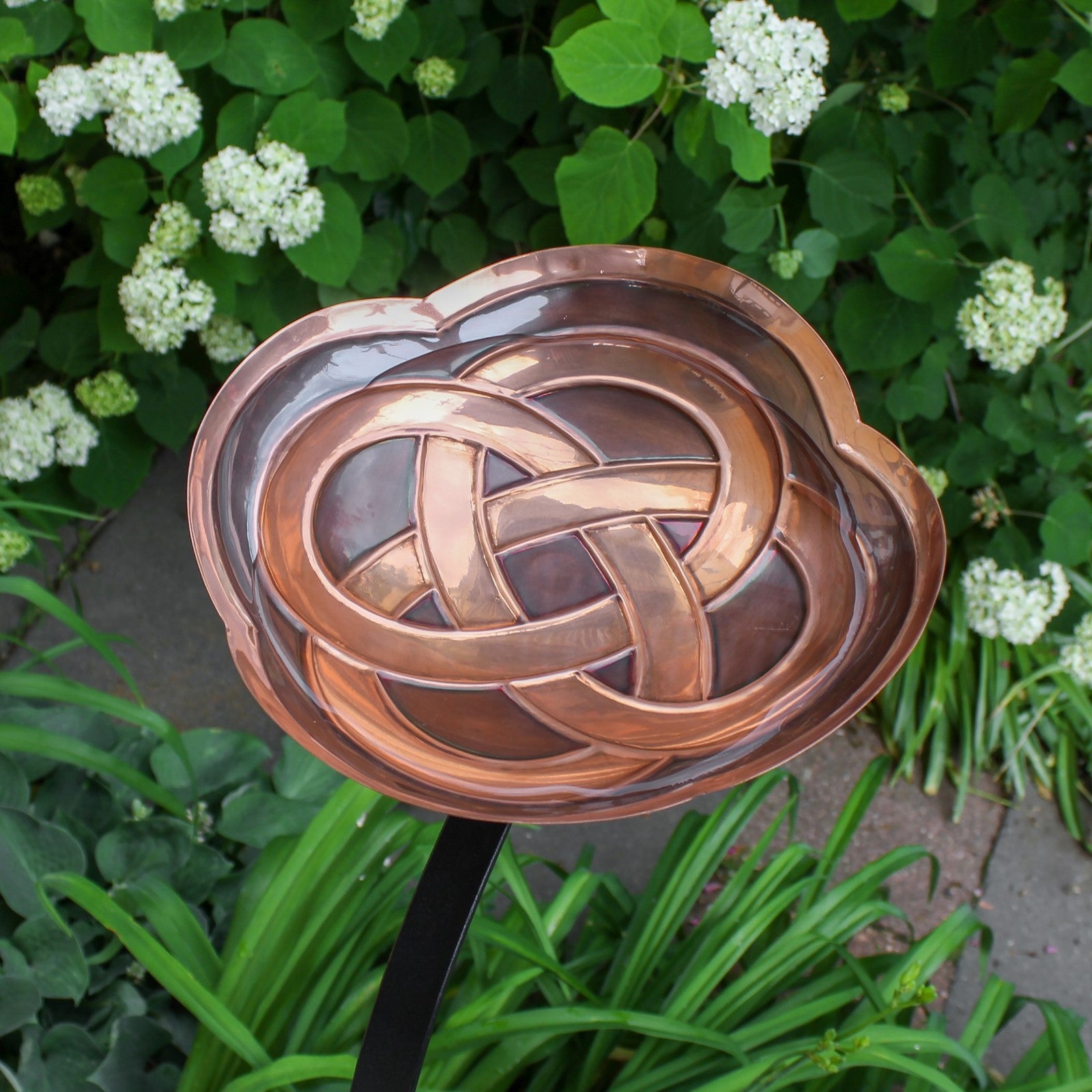 ACHLA Dara Knot Birdbath with Rail Mount Bracket | Celtic Love Knot Design Antique Copper Brass and Black Wrought Iron | Deck | Model BB-11-RM