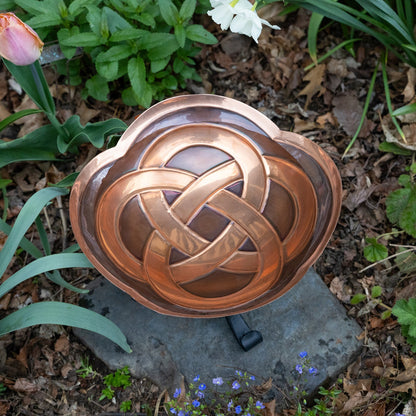 ACHLA Dara Knot Birdbath with Tripod Stand | Celtic Love Knot Copper-Plated Brass and Wrought Iron | Garden & Patio Bird Bath | Model BB-11-TR