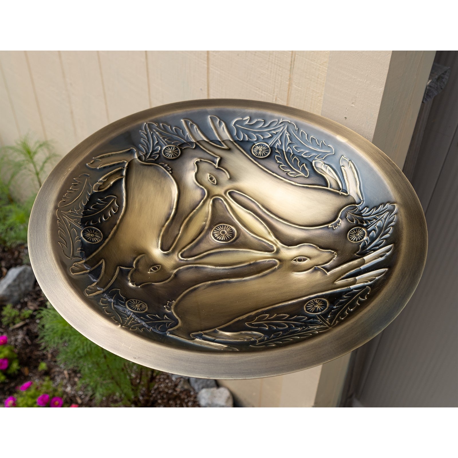 ACHLA Three Hares Birdbath Over Rail Bracket | Antique Brass and Black Wrought Iron | Garden & Patio Accent | 18 x 18 x 8.5 in | Model BB-18-OR2