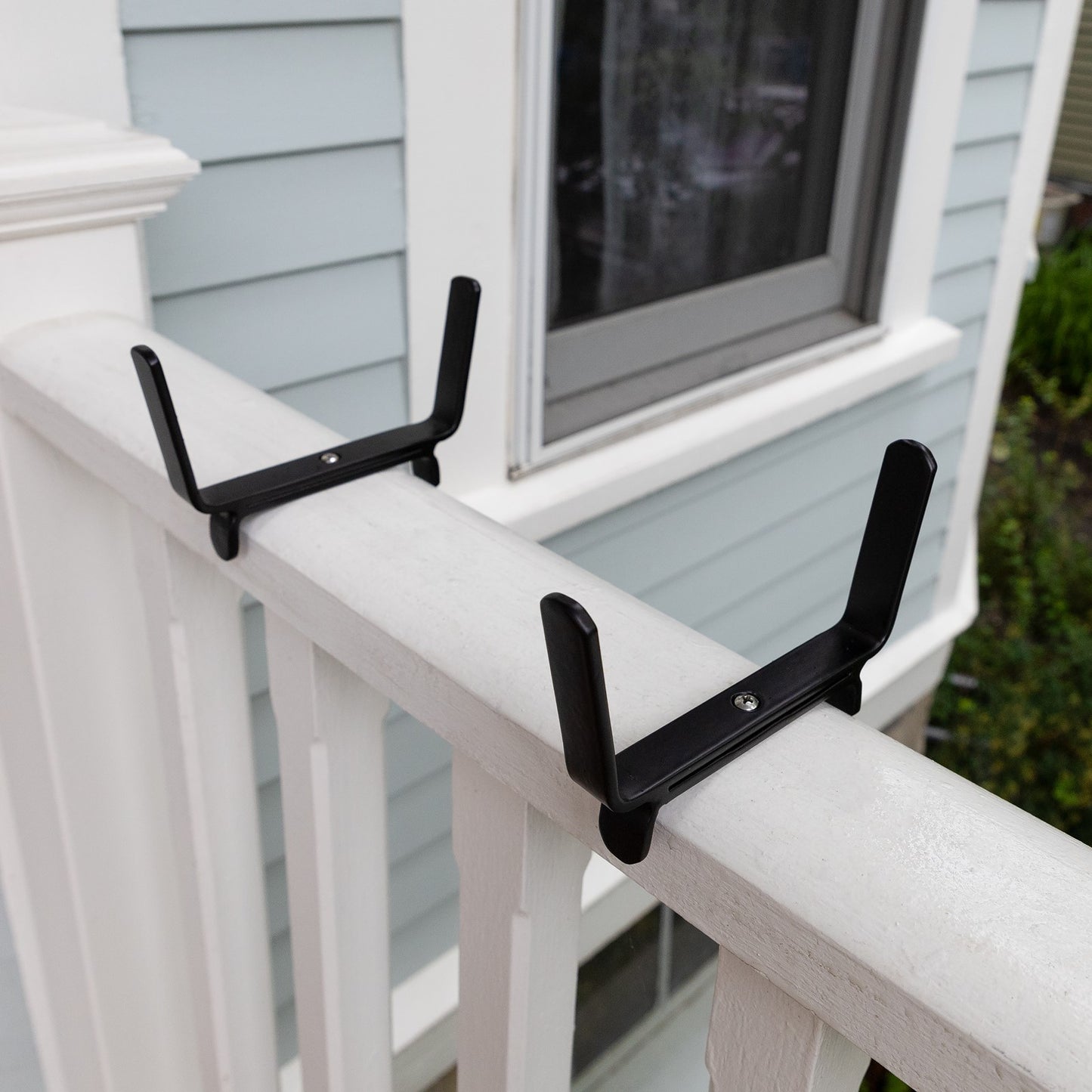 ACHLA 6in Flower Box Bracket for 2x4 Railing | Wrought Iron Black Powdercoat | Deck, Porch & Balcony Planter Support | 1 x 7 x 4 in | Model BGK-13-08