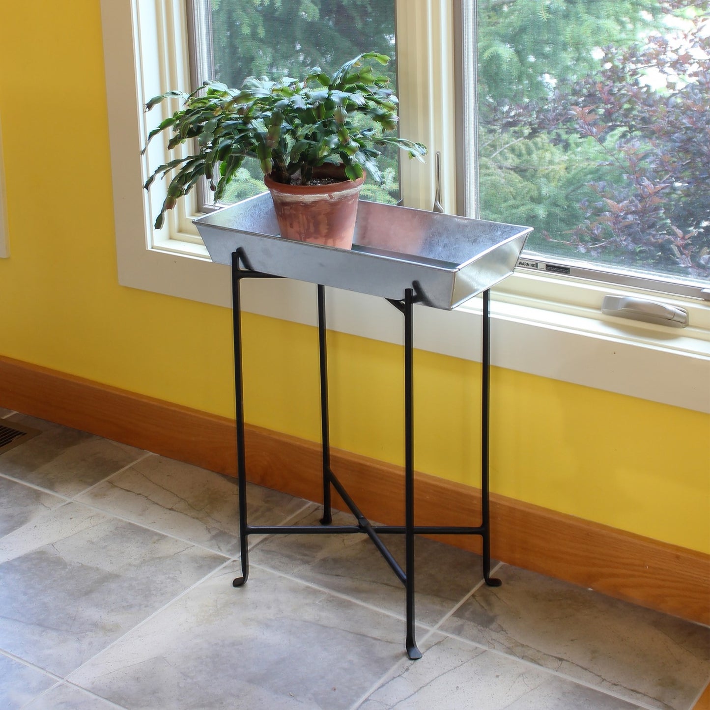 ACHLA Floor Stand 23in Wrought Iron Stand | Black Powder Coated Metal | Outdoor Garden & Patio Display | 18 x 18 x 23 in | Model CWI-02