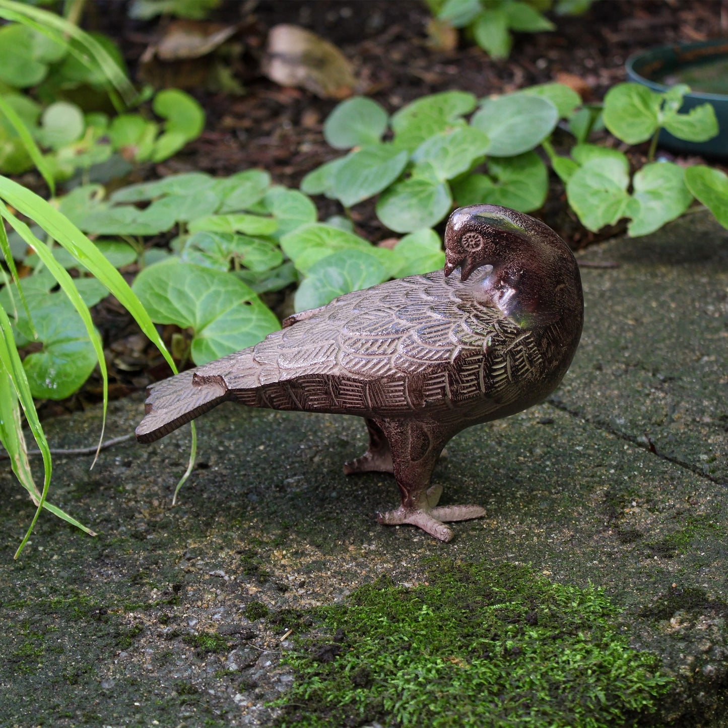 ACHLA Bronzed Doves Pair | Antique Bronze Cast Aluminum Garden Ornament | Patio & Garden Decor | 8 x 8 x 6 in | Model DOV-01