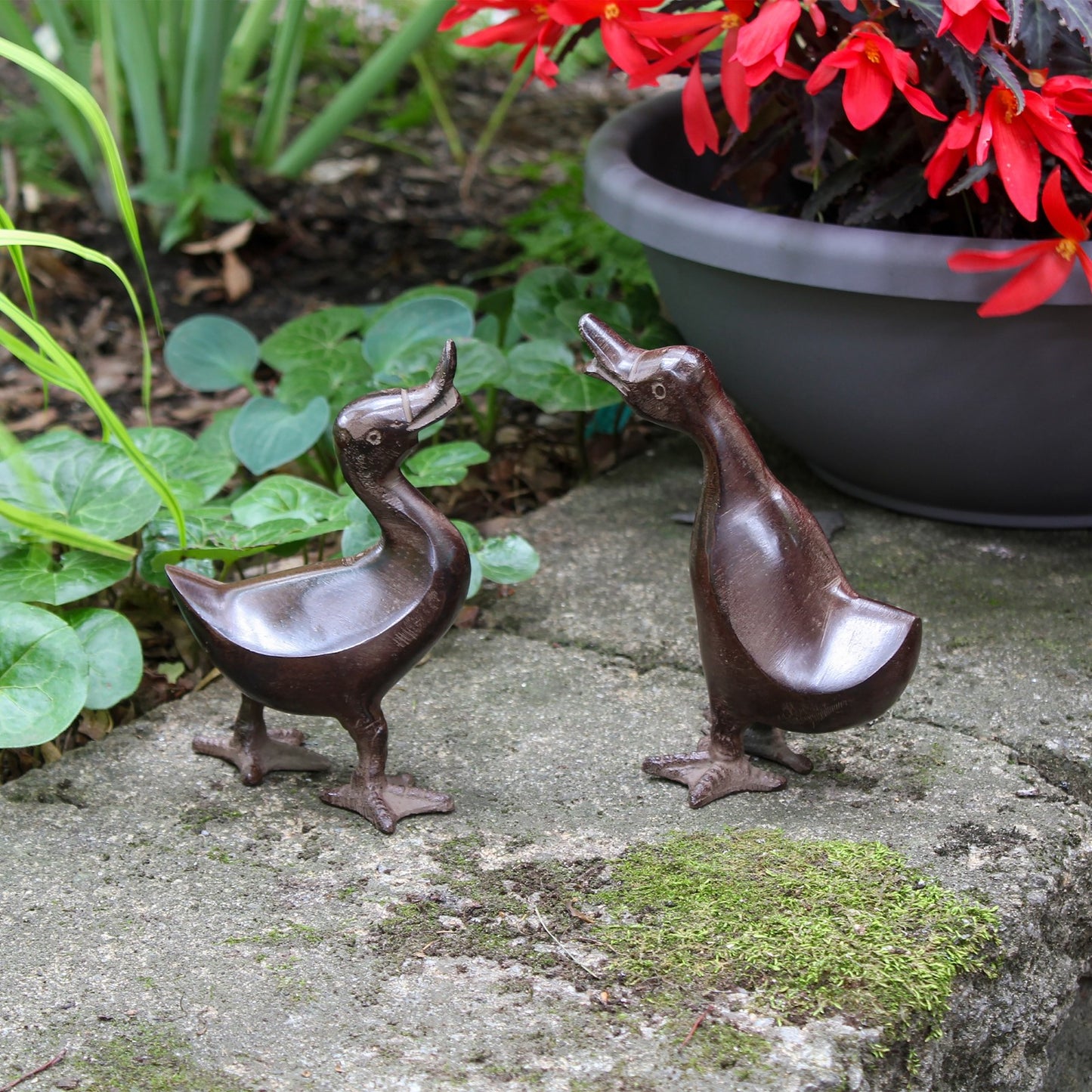 ACHLA Pair of Ducklings | Bronze Hand-Cast Aluminum Garden Ornament | Outdoor Patio & Garden Decor | 6-6.5 in H | Model E-11