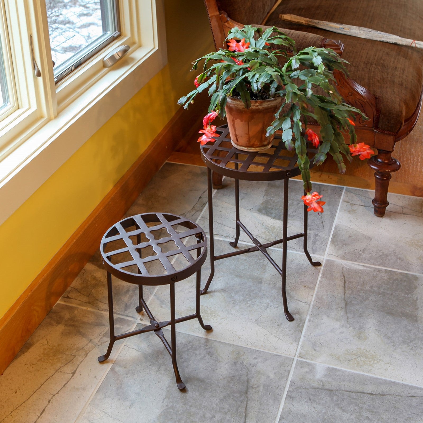 ACHLA Flowers Plant Stand II 11.5in Dia | Roman Bronze Wrought Iron | Patio & Indoor Plant Display | 11.5 x 11.5 x 16.5 in | Model FB-22