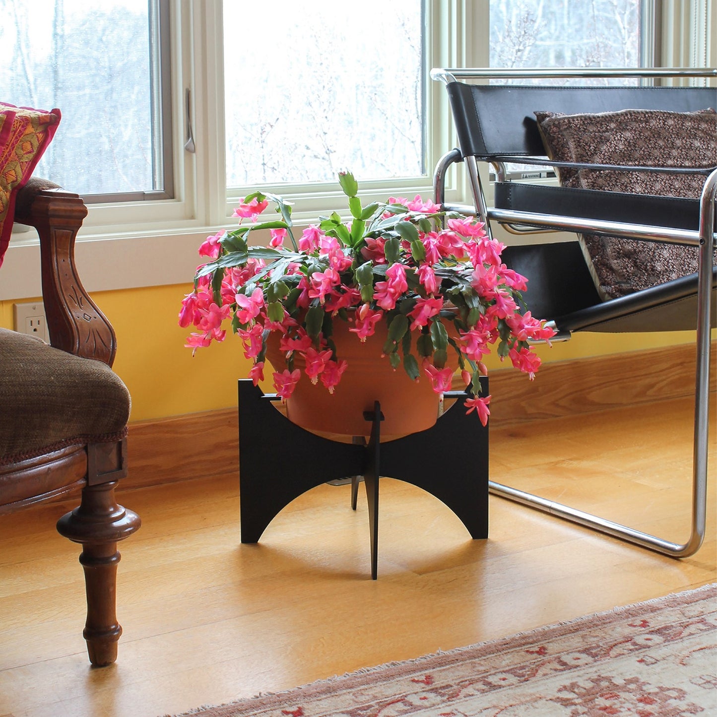 ACHLA Zaha II Plant Stand | Black Powdercoat Wrought Iron | Indoor & Outdoor Container Garden | 11 x 11 x 10 in | Model FB-55