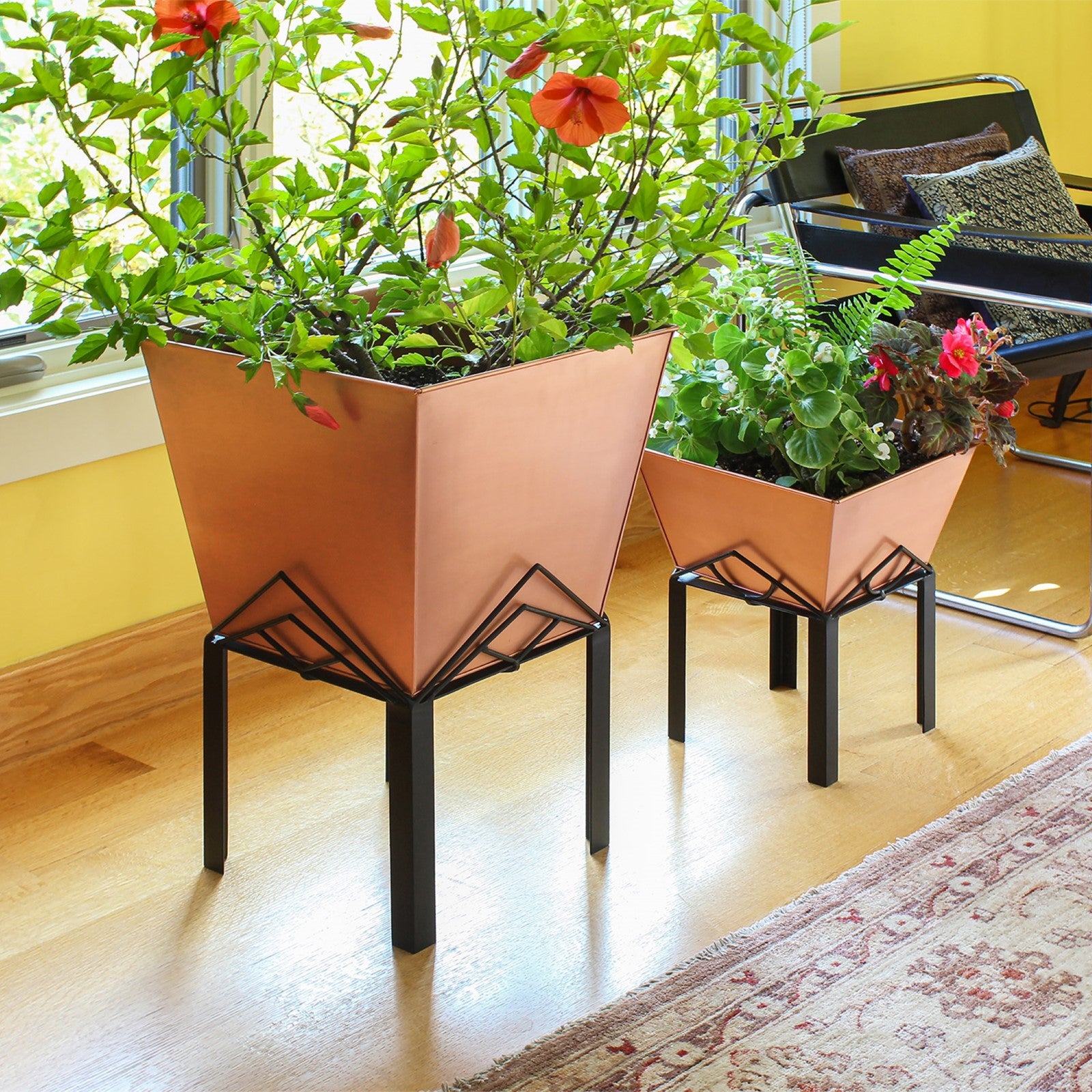 ACHLA Marion II 23in Planter with Flower Box | Prairie-Style Copper Plated Wrought Iron | Indoor & Outdoor Porch & Patio | Model FBC-51-12C