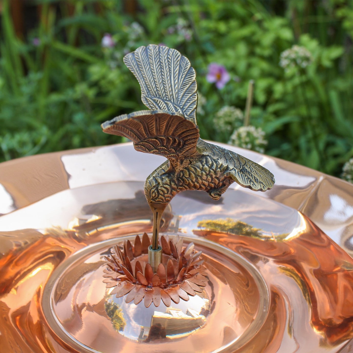 ACHLA Hummingbird Birdbath with Stand | Polished Brass and Copper | Garden & Patio Accent | 13.25 x 13.25 x 7 in | Model HBBB-01-S