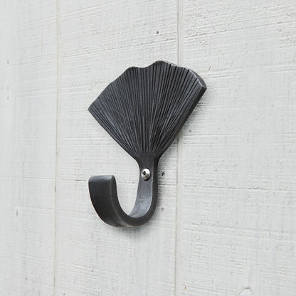 ACHLA Single Ginkgo Leaf Hook, Black Powdercoat