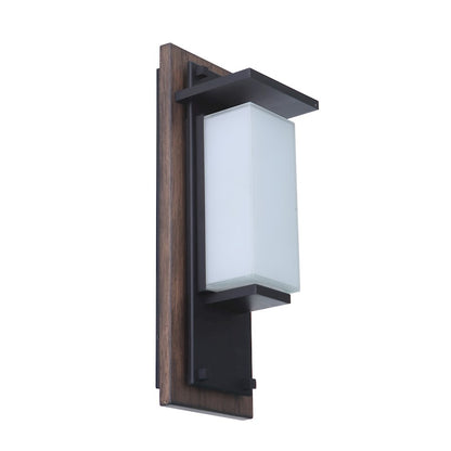 Outdoor Wall Lantern