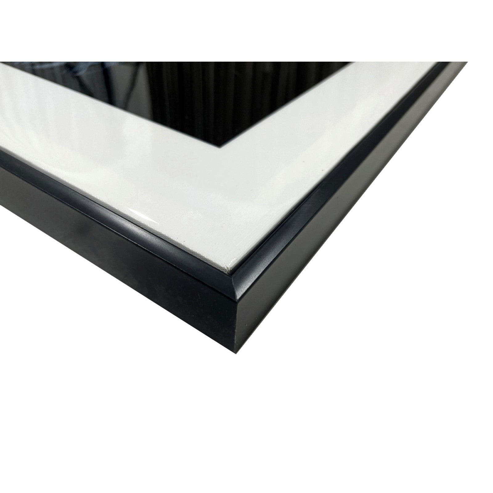 Classy Living Untamed Midnight Stalker 32"x24" Gloss, Black/White/Gold