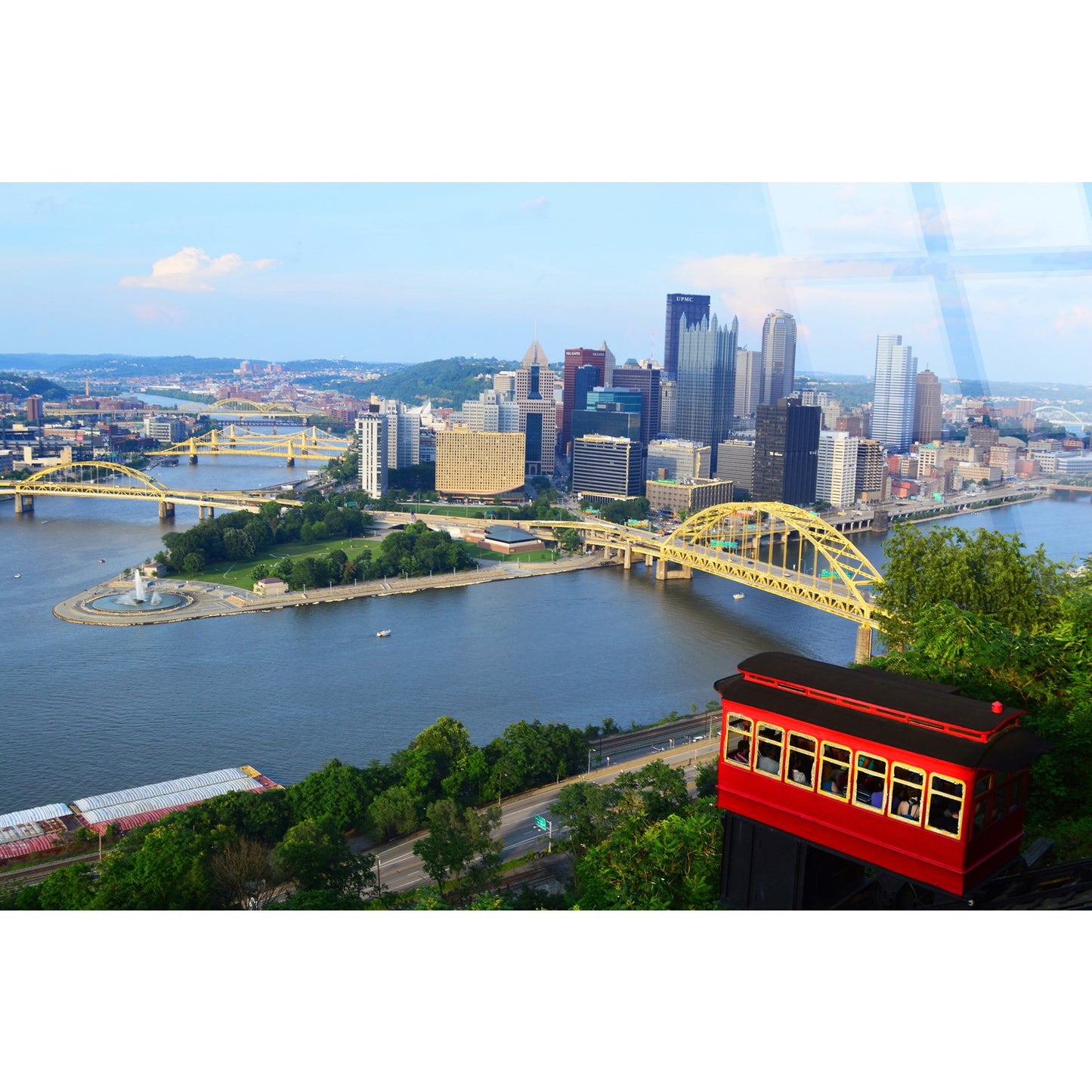 Classy Living Wonder Pittsburgh Overlook, Blue/Green/Yellow/Red/Black