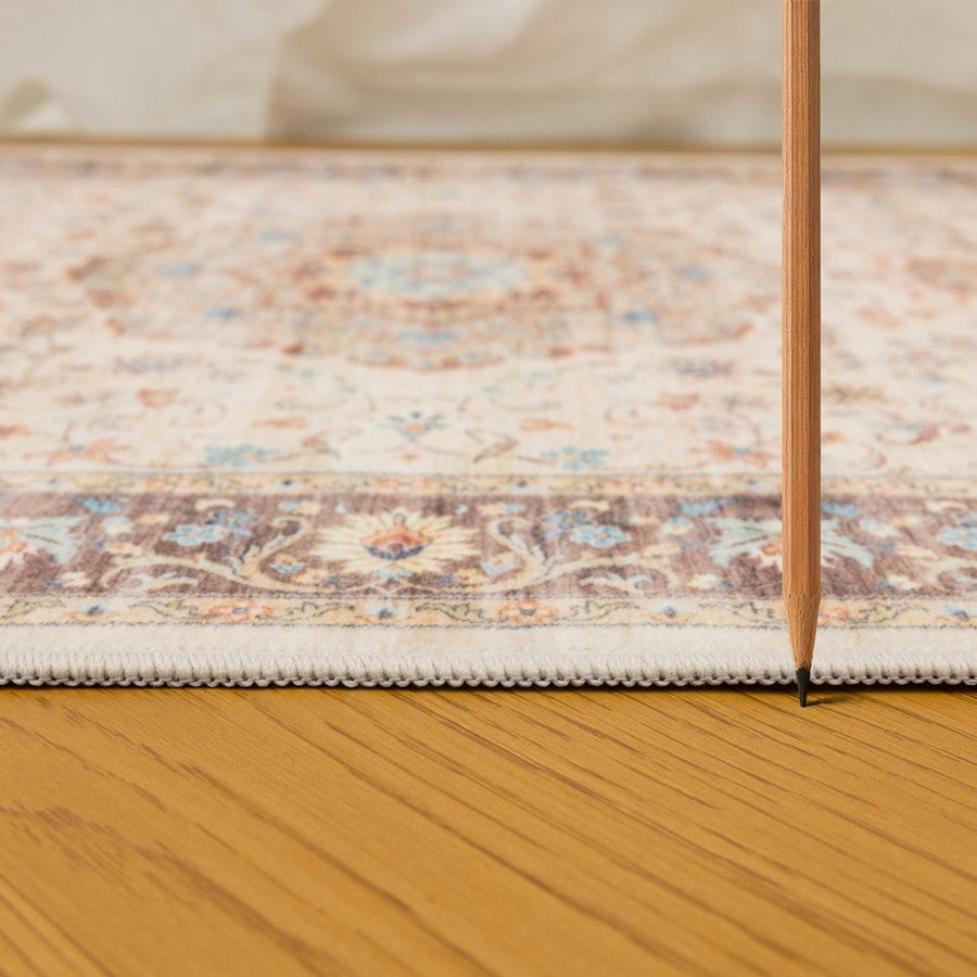 Haus Appeal Designs Hamford 2x3 Ivory Medallion Accent Rug