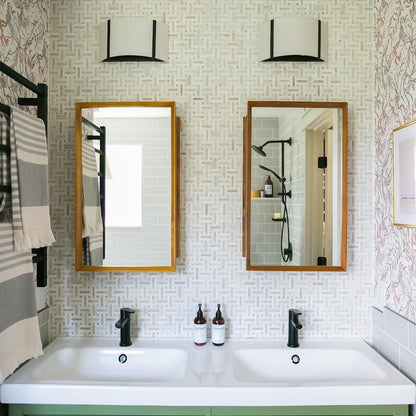 Crystorama Fulton 4 Light Linear Oval Chandelier, Black/White