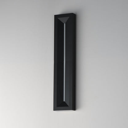ET2 Lighting Fosso 1 Light 23.5" Outdoor Wall Mount, Black