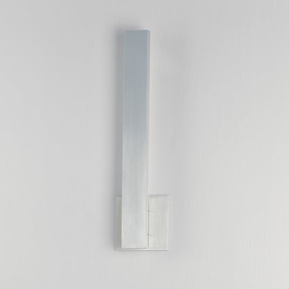 ET2 Lighting Alumilux 1Lt 5CCT 18" LED Outdoor Sconce, Aluminum