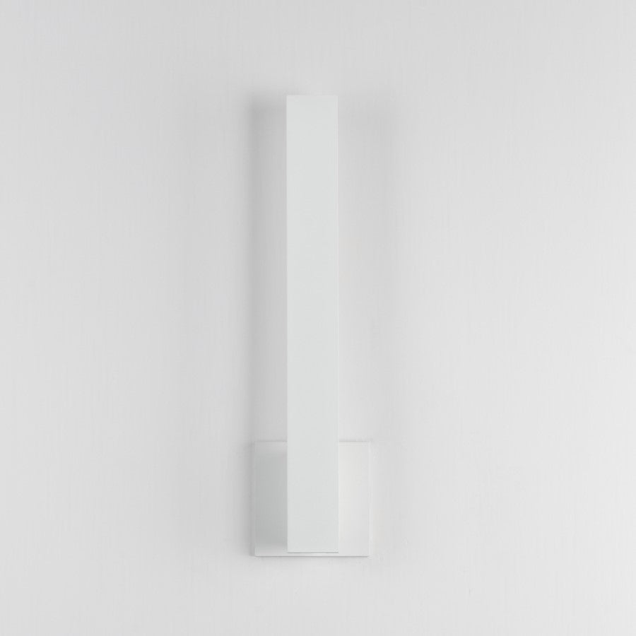 ET2 Lighting Alumilux 1Lt 5CCT 18" LED Outdoor Sconce, White