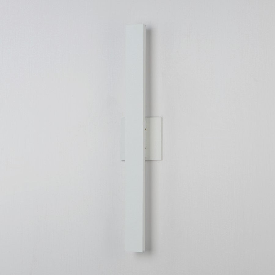 ET2 Lighting Alumilux 2Lt 5CCT 24" LED Outdoor Sconce, White