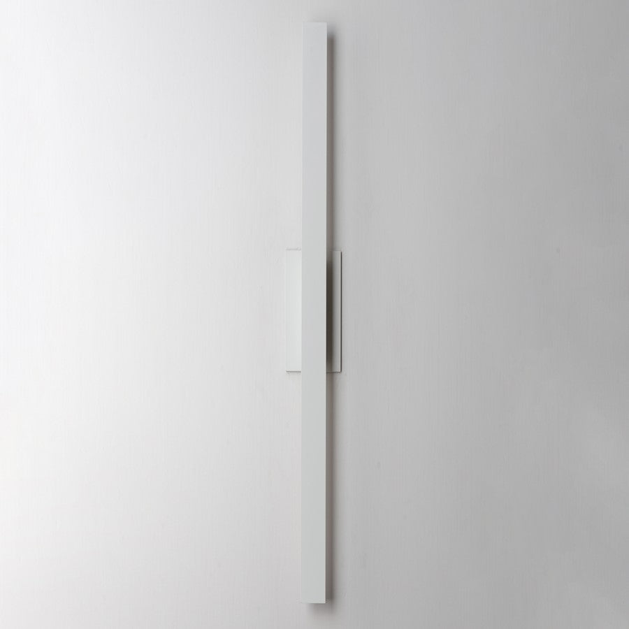 ET2 Lighting Alumilux 2Lt 5CCT 51" LED Outdoor Sconce, White