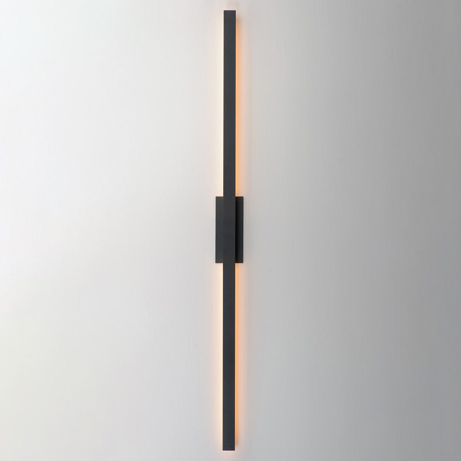 ET2 Lighting Alumilux 2Lt 5CCT 96" LED Outdoor Sconce, Black