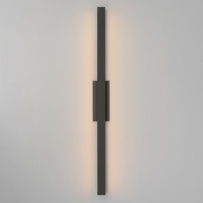ET2 Lighting Alumilux SideLine 2Lt 51" LED Outdoor Sconce, Bronze