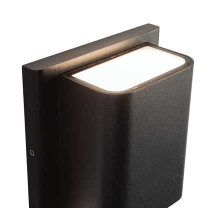 Kuzco Tolan 4in LED Wall Sconce | Black Aluminum and Clear Glass | Outdoor Entryway & Patio | Model AT48426-BK-UNV-3CCT