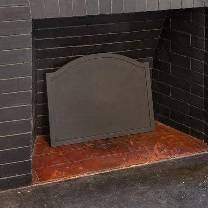 Minuteman International Large Plain Design Fire Back | Cast Iron Matte Black | Fireplace Heat Reflector & Decor | Model CFB-09