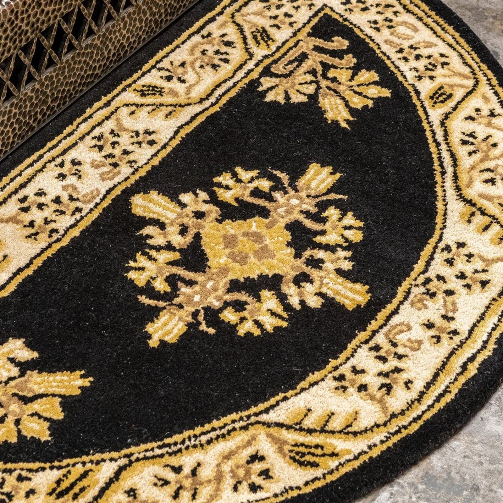 Minuteman International Jardin 44 x 22 in Half Round Rug | Noir Wool Hearth & Entryway Mat | Fireplace & Door Mat | 44 x 22 x 0.5 in | Model H-605