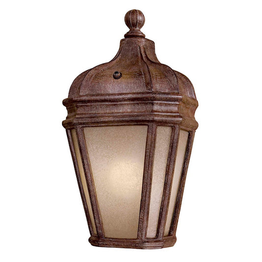 Minka Lavery Harrison 1-Light Wall Sconce | Traditional Vintage Rust and Clear Glass | Covered Patio & Entryway | 10 x 6 x 18 in | Model 8698-1-61-PL