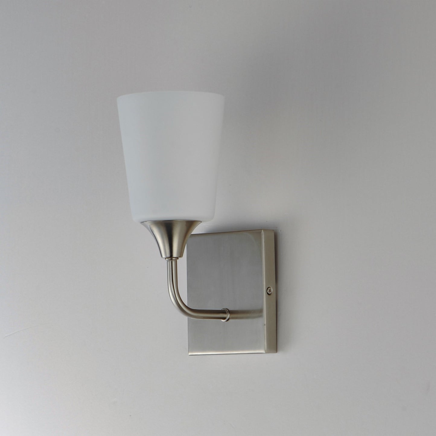 Maxim Lighting Hudson 1Lt 11" Wall Sconce, Satin Nickel/Satin White