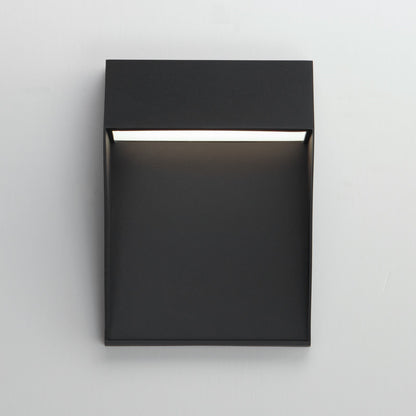 Maxim Lighting Cliffsedge VX 1Lt 11" Outdoor Wall Mount, Black/Gold
