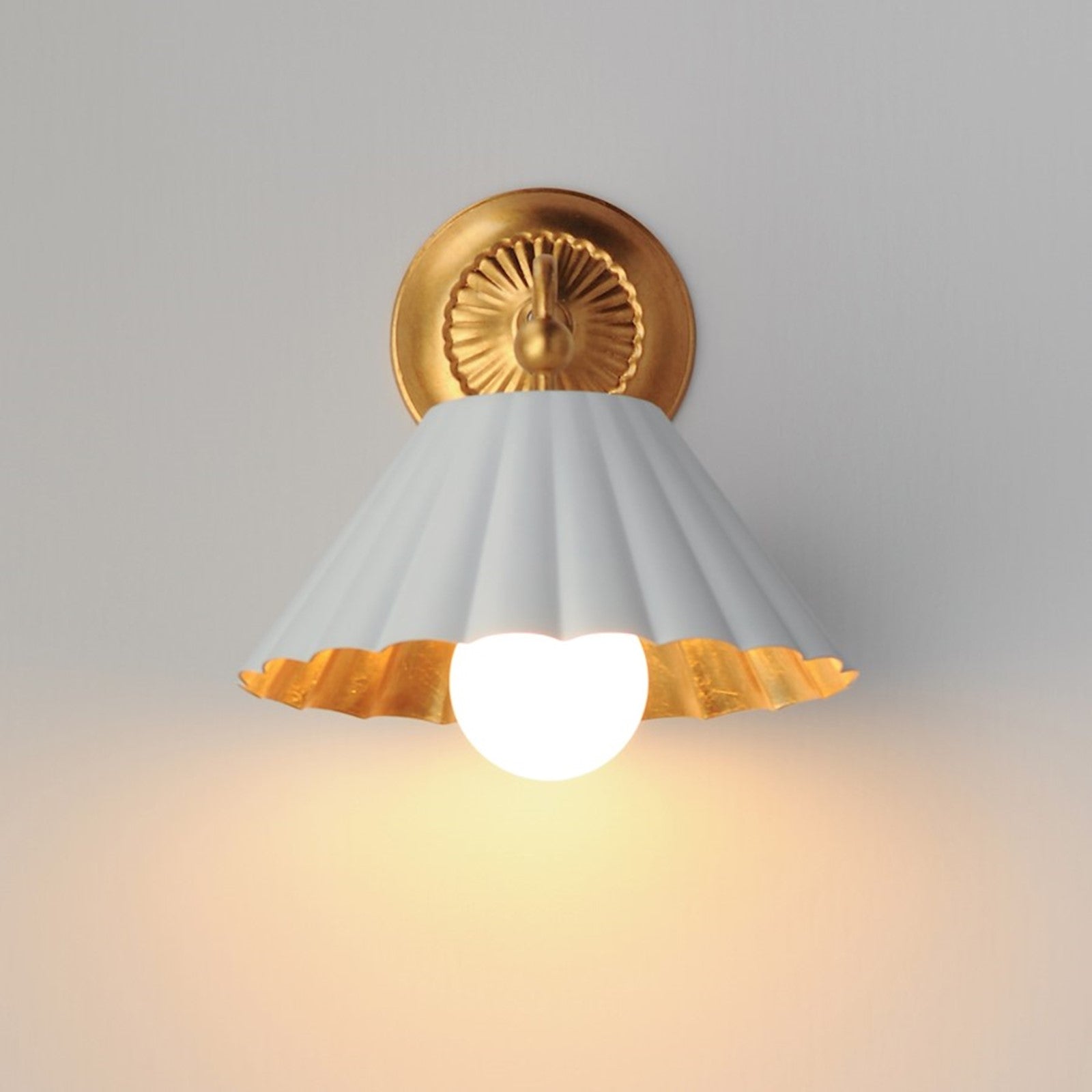 OPEN BOX: Maxim Primrose 10in 1-Light Wall Sconce | Matte White and Gold Leaf Steel | Bedroom & Hallway Accent | 10 x 11 x 12 in | Model MX18051MWGL