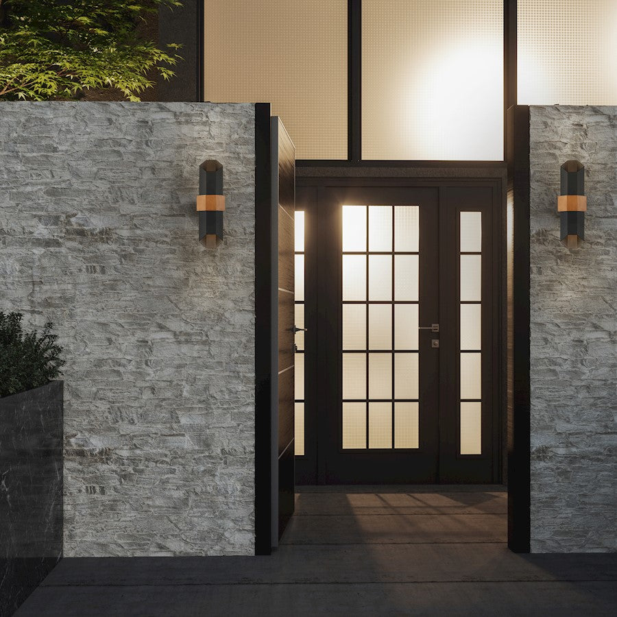 Outdoor Wall Lantern