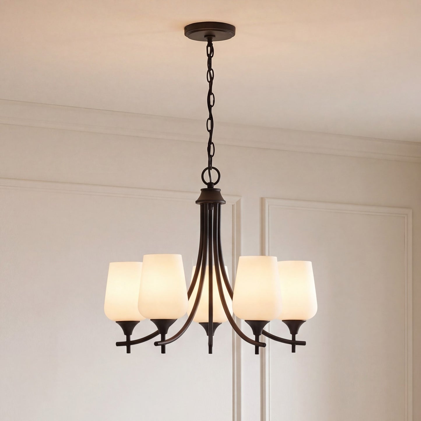 Savoy House Essentials Octave Lt Chandelier, White, Matte Black