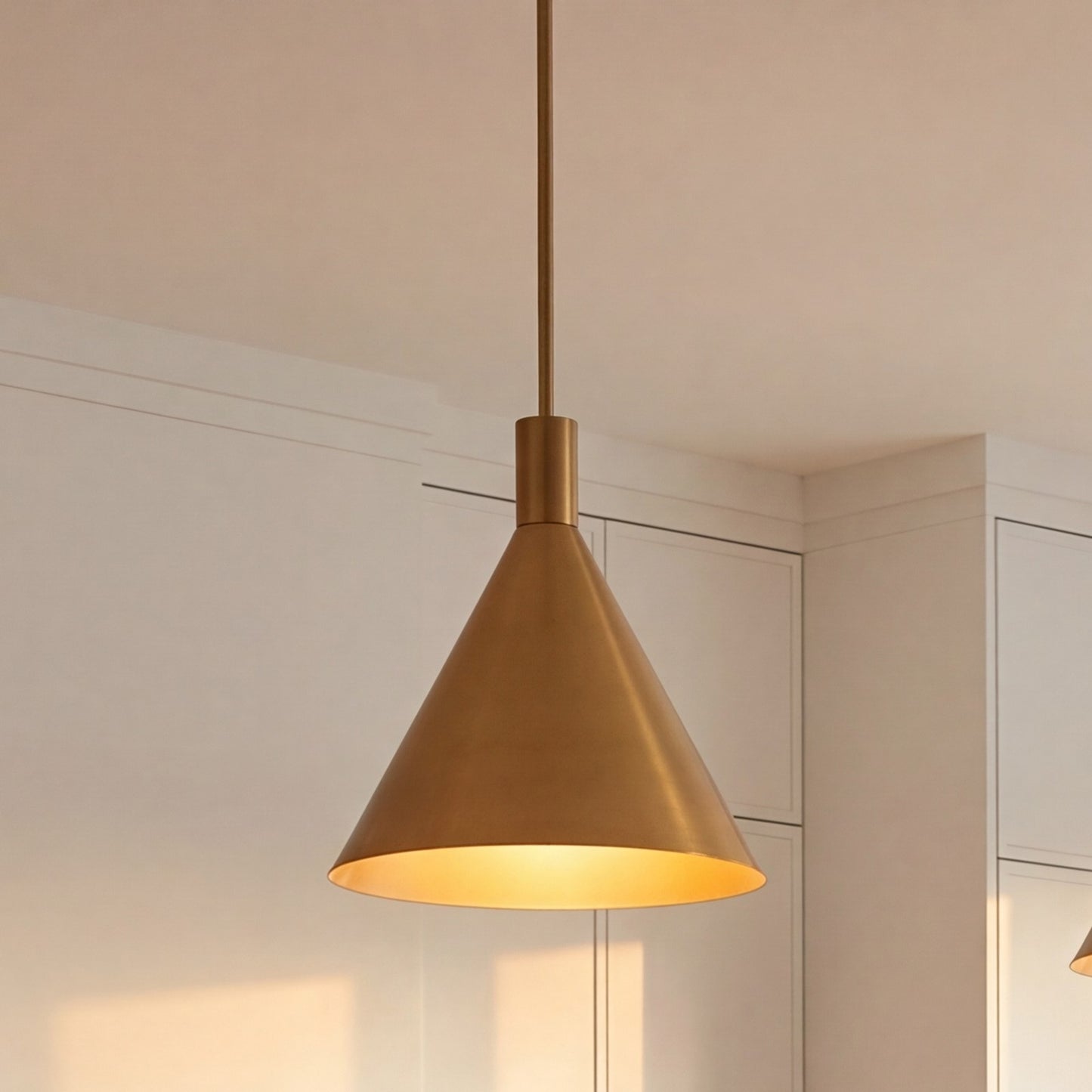 1 Light Pendant, Noble Brass