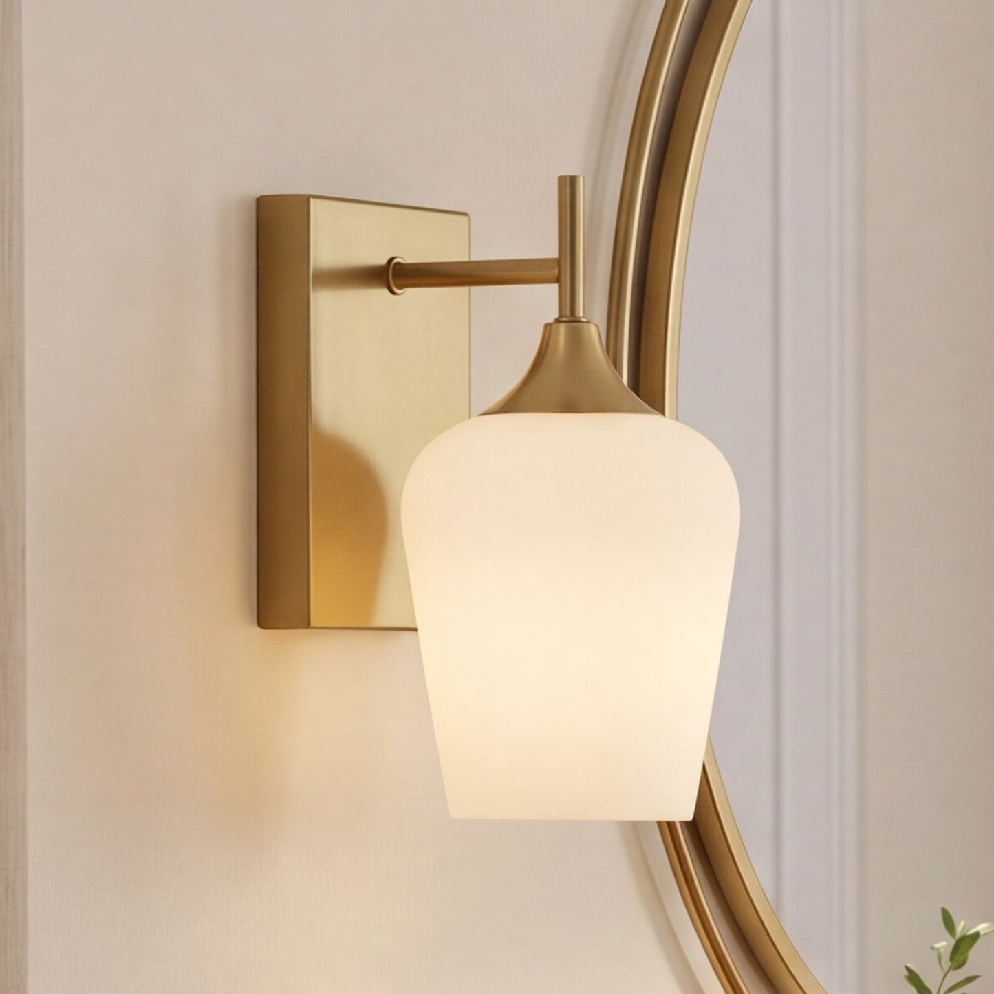 Savoy House Essentials Octave 1 Lt Sconce, Warm Brass