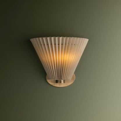 Troy Lighting Dell 1Lt Wall Sconce, Patina Brass/Faux Silk