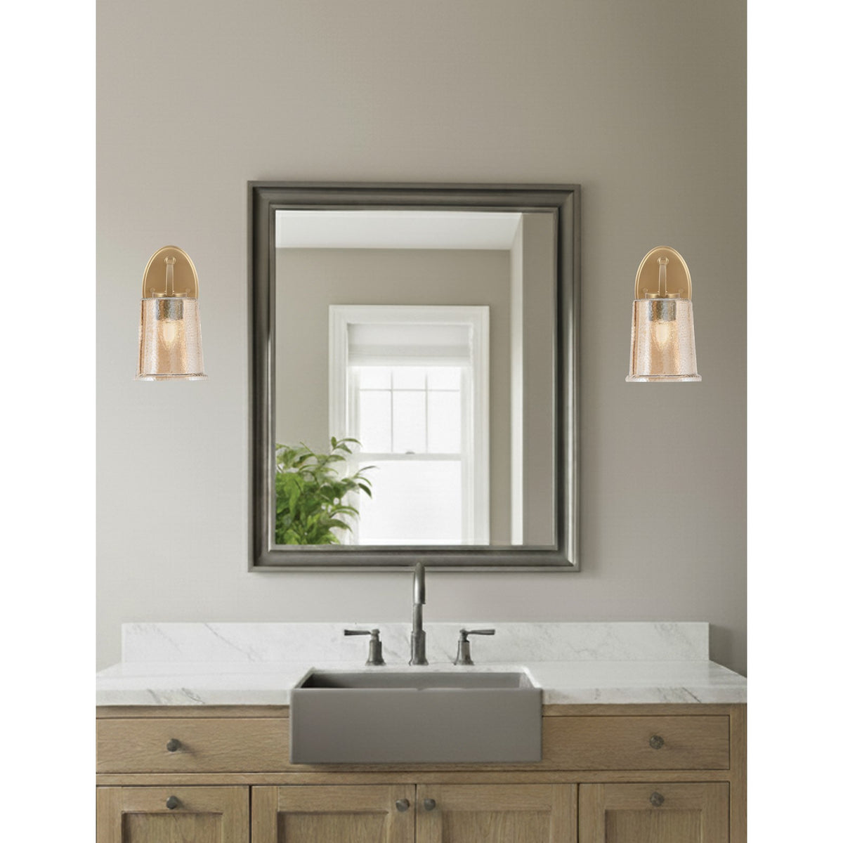 Toltec Kurve 5in 1-Light Wall Sconce | Modern New Age Brass and Amber Bubble Glass | Bathroom & Hallway | 8 x 5 x 9.25 in | Model 3720-NAB-5033