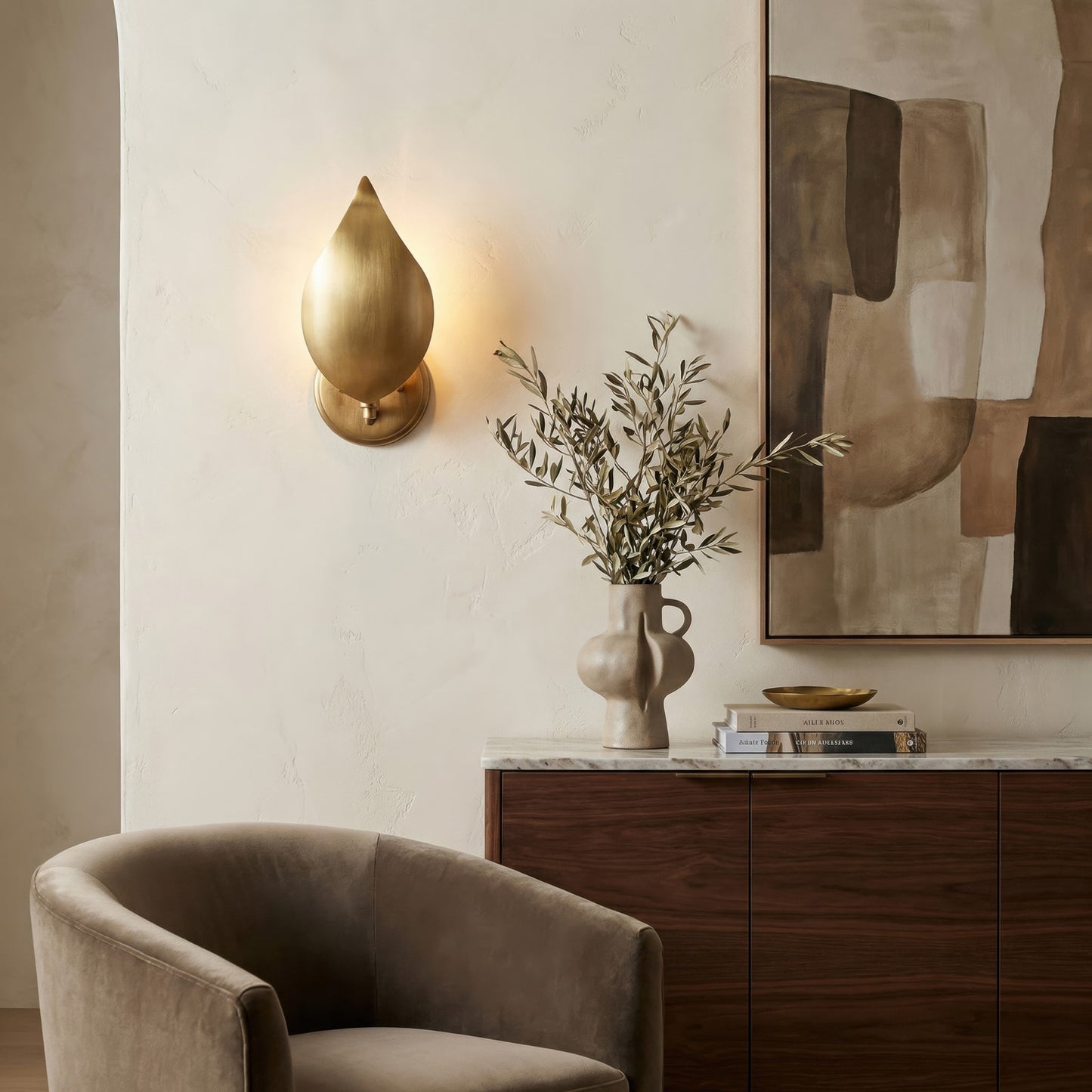 Varaluz Petal Reign 1 Light Wall Sconce, Brass Kisser/Brass Kisser