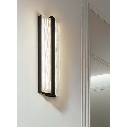 AFX Lighting Gallery 1Lt 20" LED Sconce, Black/Frosted Clear